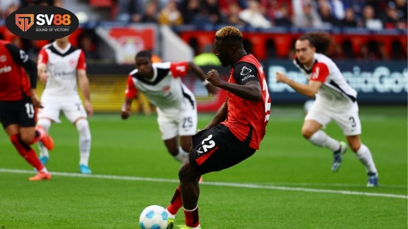 Thông tin lực lượng Leverkusen vs Frankfurt mới nhất